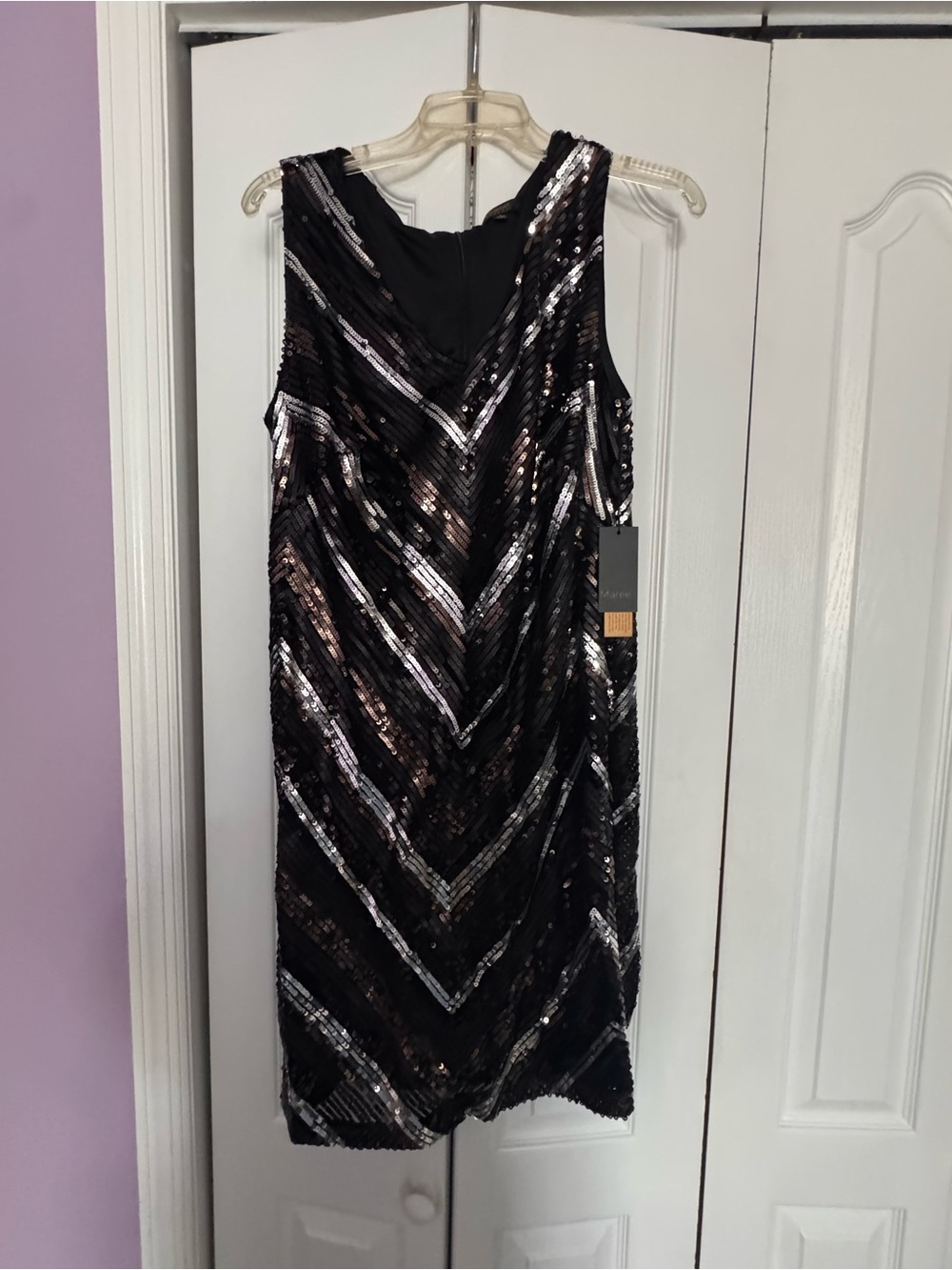 Sleeveless Black Sequin Chevron Midi Dress NWT Size 14 woman